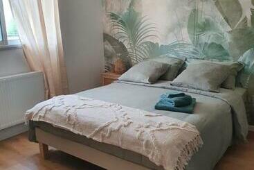 تختخواب و صبحانه Chambre 15 M2 Avec Sdb Privative