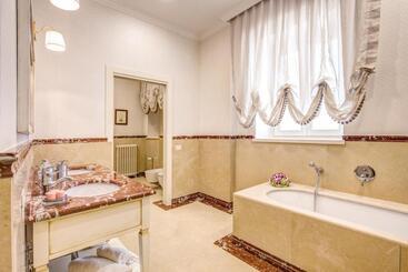 تختخواب و صبحانه Villa Mussio