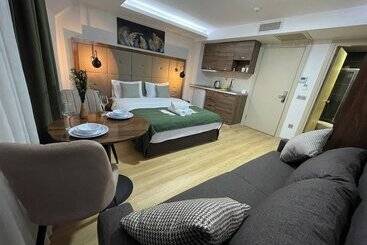 Elegance Suites