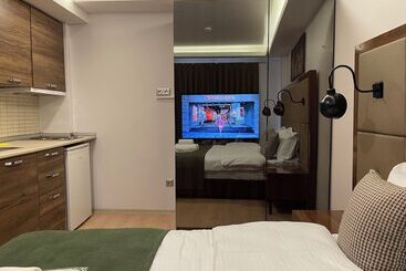 Elegance Suites