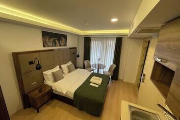 Elegance Suites