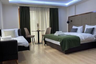 Elegance Suites