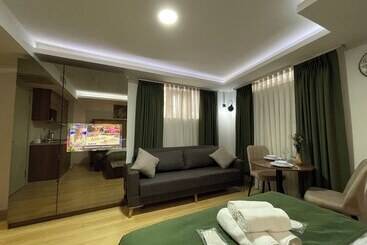 Elegance Suites