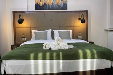 Elegance Suites