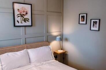 هتل The Print House Inn