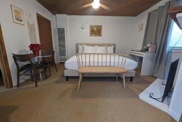 ホテル Three Pines Cabins