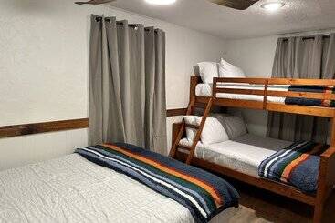 ホテル Three Pines Cabins