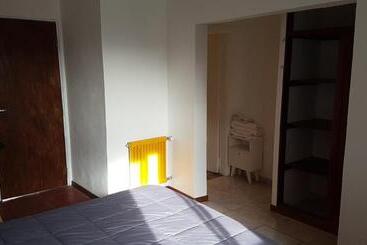 Nina Hostel