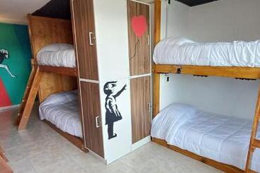 Nina Hostel