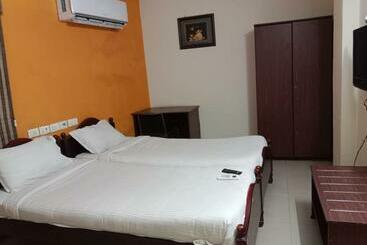 膳宿费 Guindy Chennai Stays
