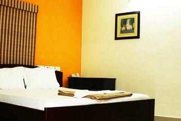ペンション Guindy Chennai Stays