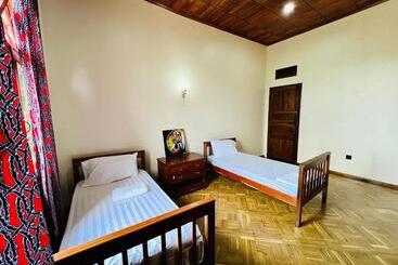 تختخواب و صبحانه Mahali Muzuri, Arusha