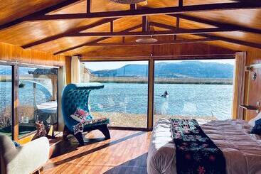 住宿加早餐  Uros Samay Qilla Lodge
