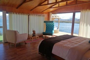 住宿加早餐  Uros Samay Qilla Lodge