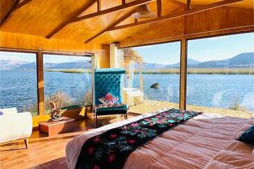 住宿加早餐  Uros Samay Qilla Lodge