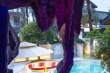 هتل Urcove By Hyatt Qingcheng Mountain Hot Spring