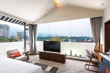 هتل Urcove By Hyatt Qingcheng Mountain Hot Spring