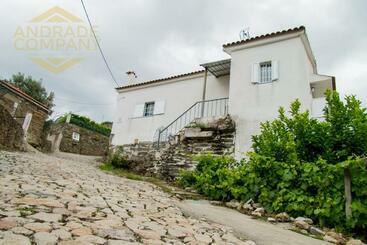پانسیون Casa Da Calçada Guest House