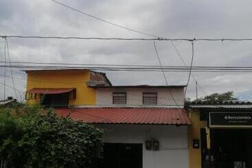 پانسیون Casa De Relajación Low Cost