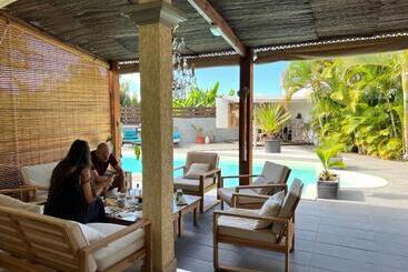 پانسیون Villa Ti Moon, Entre Deux, Piscine