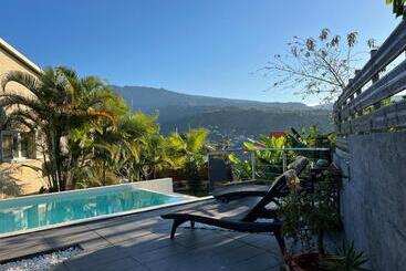 پانسیون Villa Ti Moon, Entre Deux, Piscine