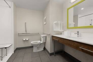 هتل Hampton Inn & Suites Durham University Medical Center