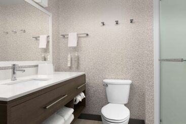 هتل Home2 Suites By Hilton Durham University Medical Center