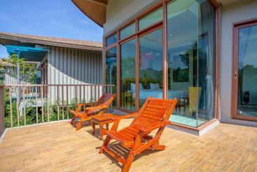 호텔 Nakaburi Sanctuary Resort&spa