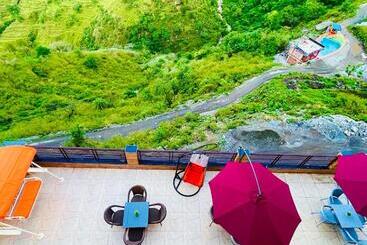 Отель River Grand Resort   A Peaceful Stay Kempty Fall Mussoorie