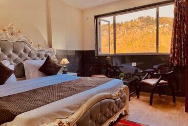 Отель River Grand Resort   A Peaceful Stay Kempty Fall Mussoorie
