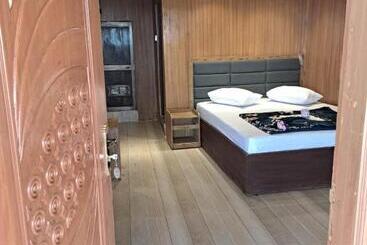 هتل Sandy Beach Resort & Restaurant