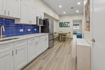 هتل Seaport Suites