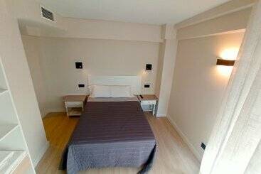پانسیون Bahia Rooms Cantabria 3000