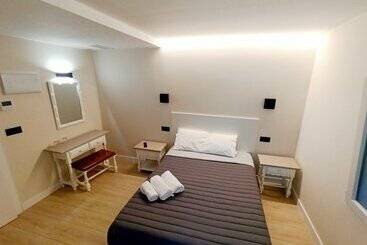 پانسیون Bahia Rooms Cantabria 3000