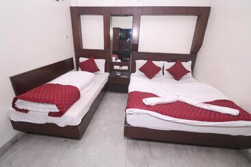 Priya Palace By Byob Hotels