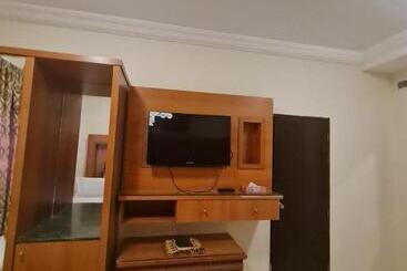 Aayan Hotel Rooms Al Shasha Close To Free Buses 1close To The Haram