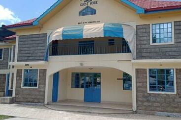 هتل کپسول Camp George Guest Lodge