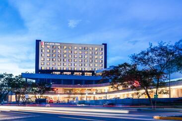 هتل Fiesta Inn Mazatlán