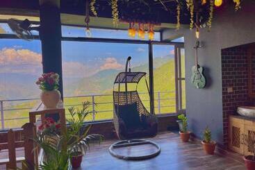 酒店 Pinerock Resort, Mussoorie ! Luxury Rooms ! Mountain View ! Open Terrace ! Cafe