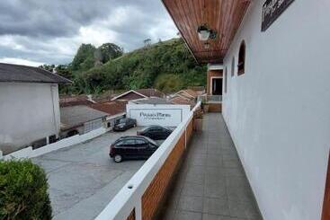 هتل Pousada Dos Marins