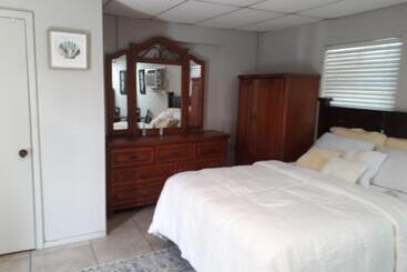 פנסיון Roomy Comfortable Suite