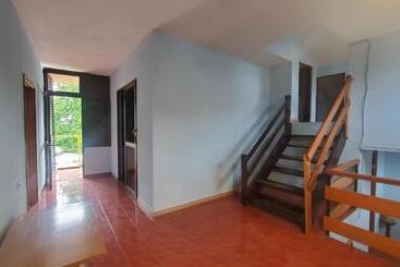 Traveler Hostel