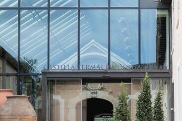 هتل Castilla Termal Brihuega