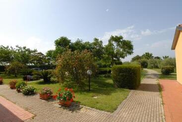 هتل Il Girasole Ginestra