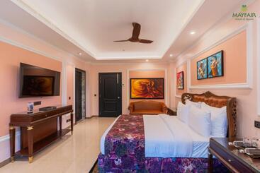 هتل Mayfair Spring Valley Resort Guwahati