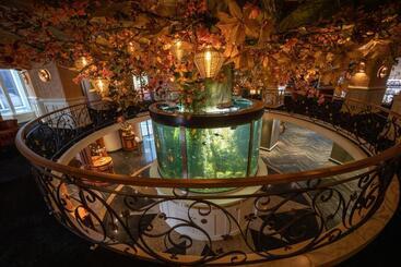 هتل & Restaurant Infinity