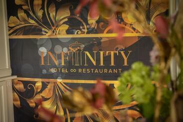هتل & Restaurant Infinity