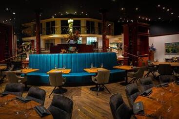 هتل & Restaurant Infinity