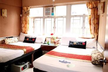 پانسیون Toronto Inn