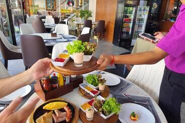 هتل Darling Harbour Residence   South Pattaya